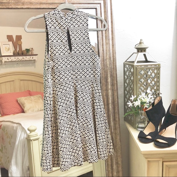 Lush ||  Black & White Pattern Sleeveless Dress - Picture 2 of 5